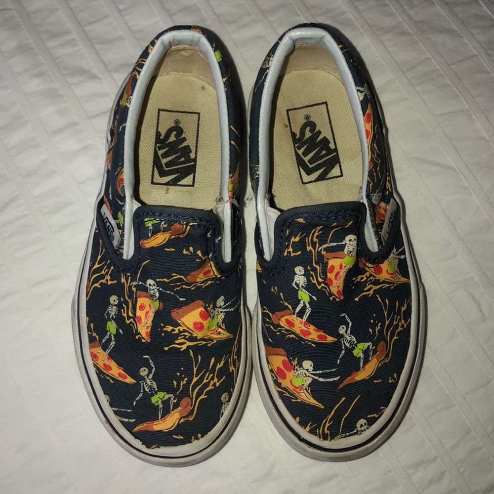 Pizza Surfing Slip-On Skeleton Vans